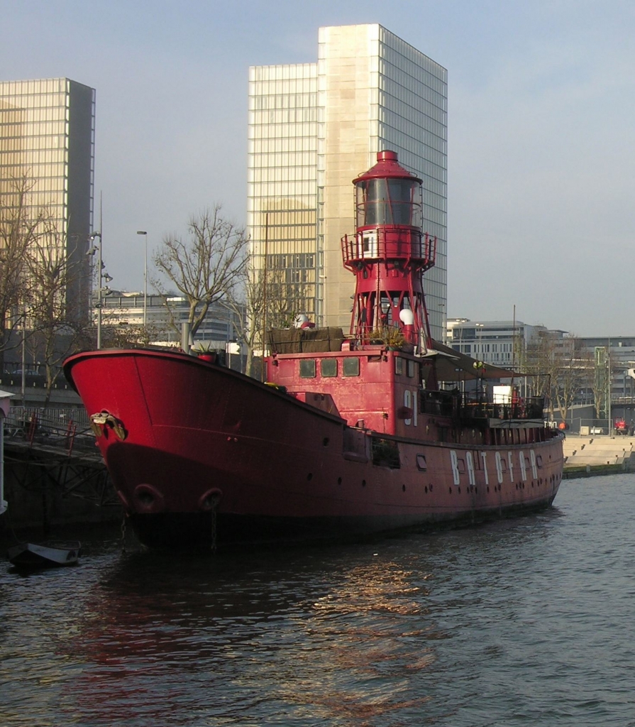 Le "Batofar" de Paris (Photo PJL)