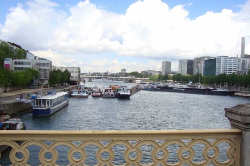 La Seine barrée à Bercy (Photo D.Safran)