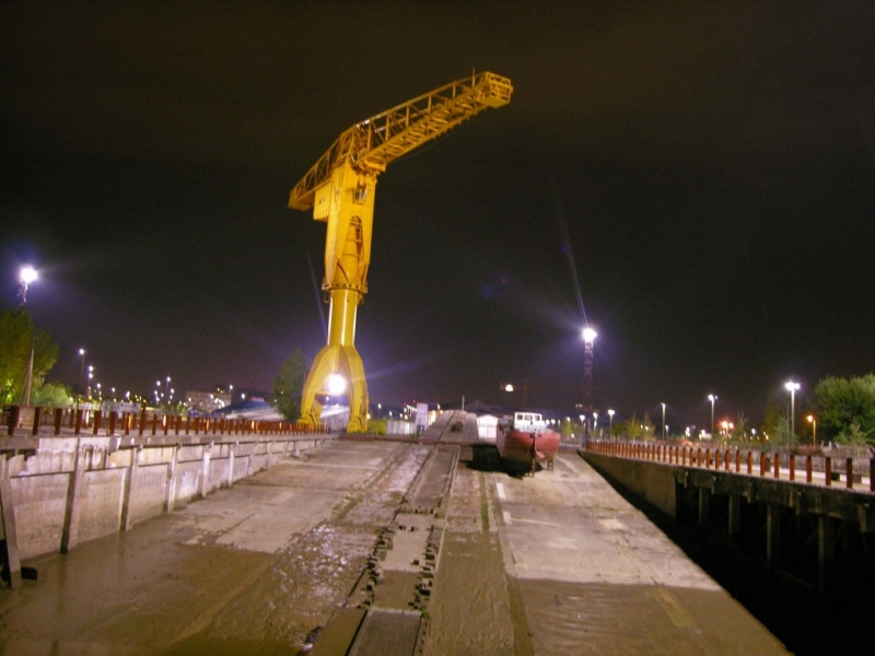 "La Marne" sous la grue jaune de Nantes (Photo PJL)