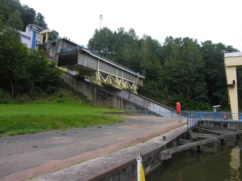 Le bac du plan incliné d'Arzviller (Photo PJL)