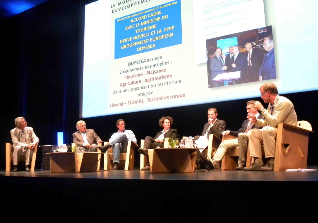 Table ronde "les marchés du tourisme fluvial" (Photo PJL)