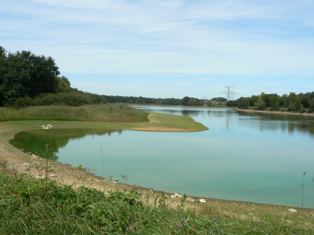 Le réservoir de Longpendu. Aujourd'hui, tel qu'en septembre (Photo Ph. Ménager)