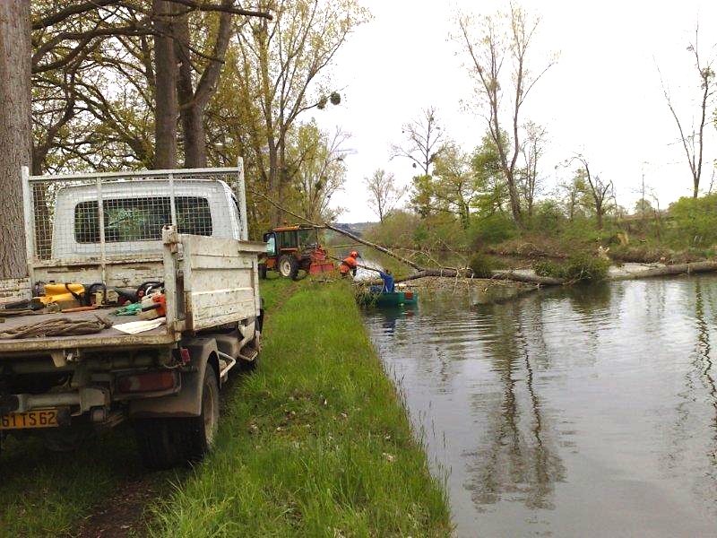 Intervention de VNF après la tempête (Photo Ph Mongour)