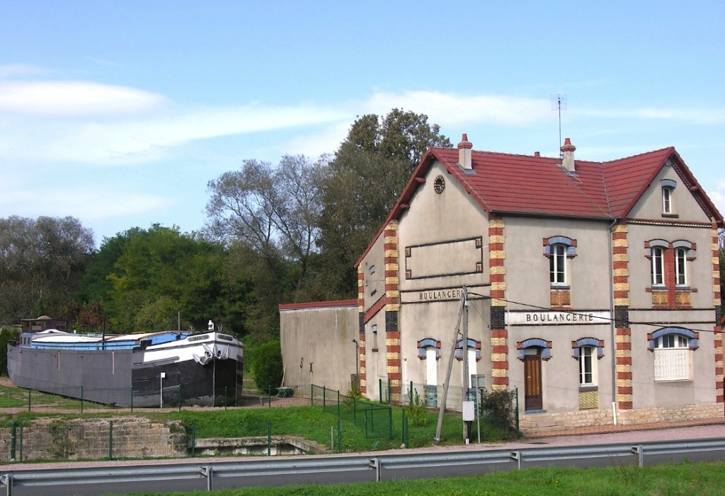 Le musée du canal et son Freycinet (Photo PJL)