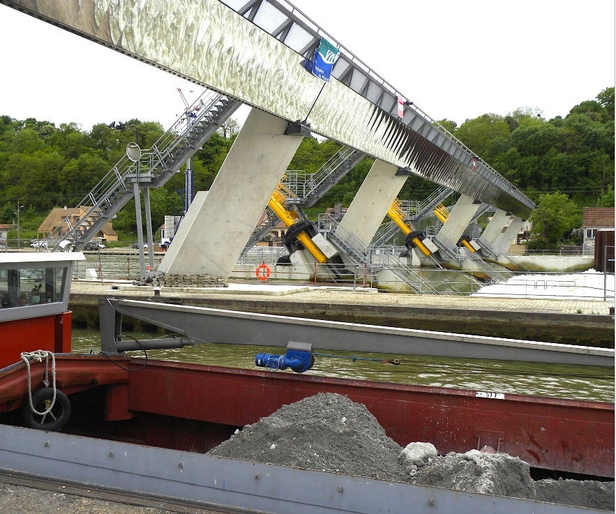 Barrage-écluse du Coudray (Photo PJL)