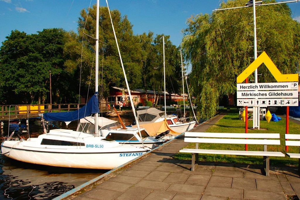 La "Vague jaune" des ports intérieurs allemands (Photo C.Druehl) 