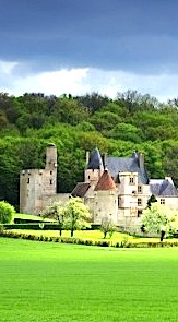 Le château de Faulin (photo : Maison du vélo)