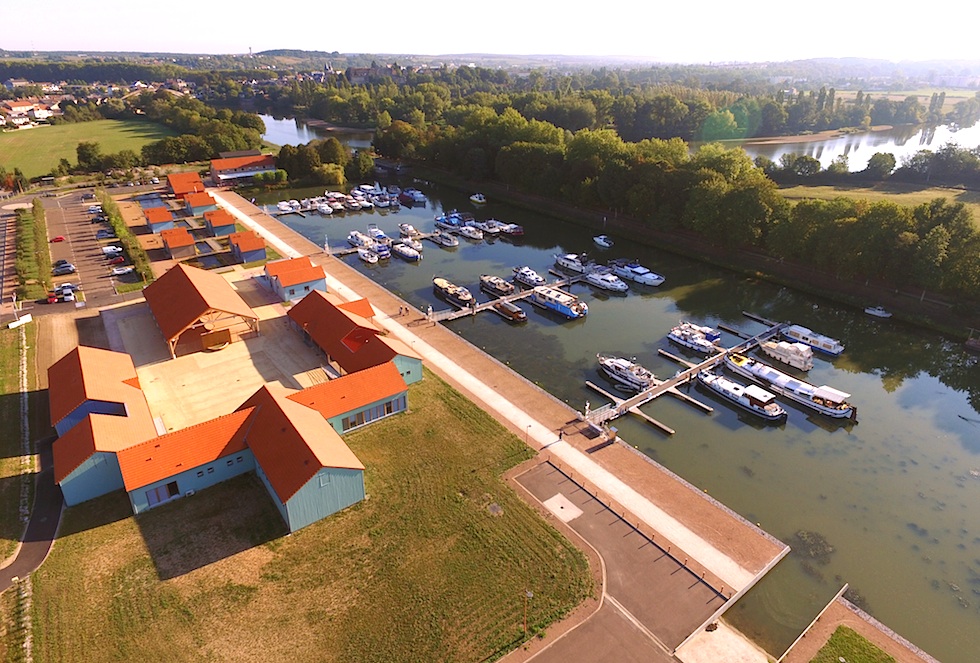 Le port de plaisance de Decize (Photo SINUO)