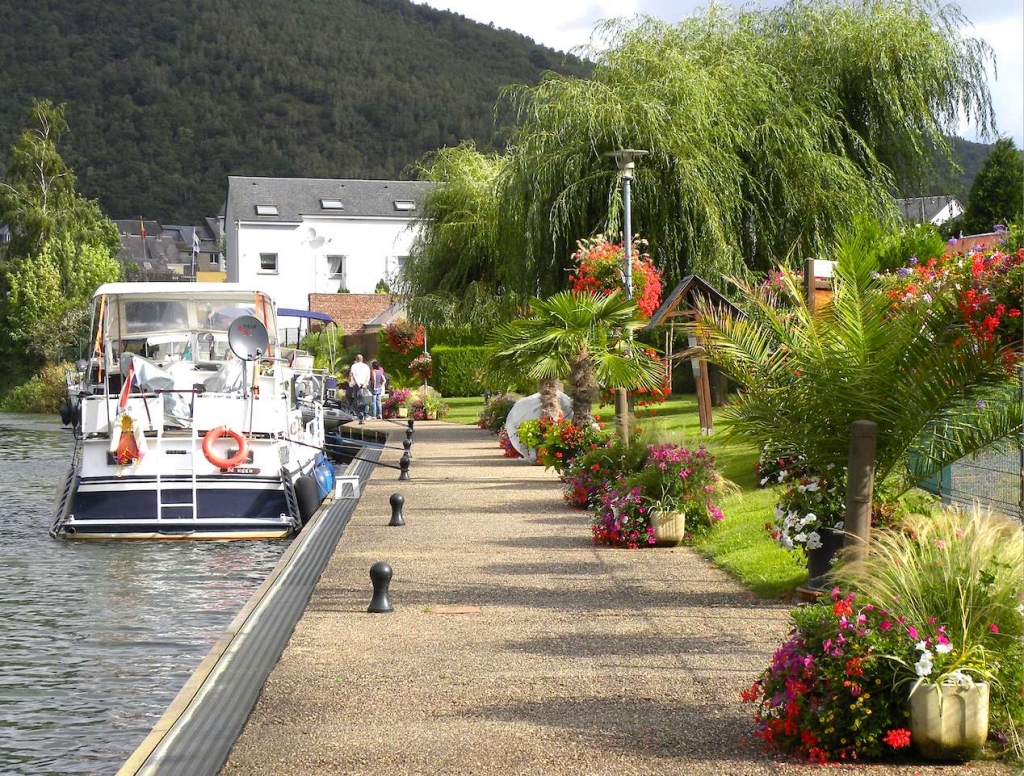 Le port de plaisance de Revin, un port fleural (Photo PJL)