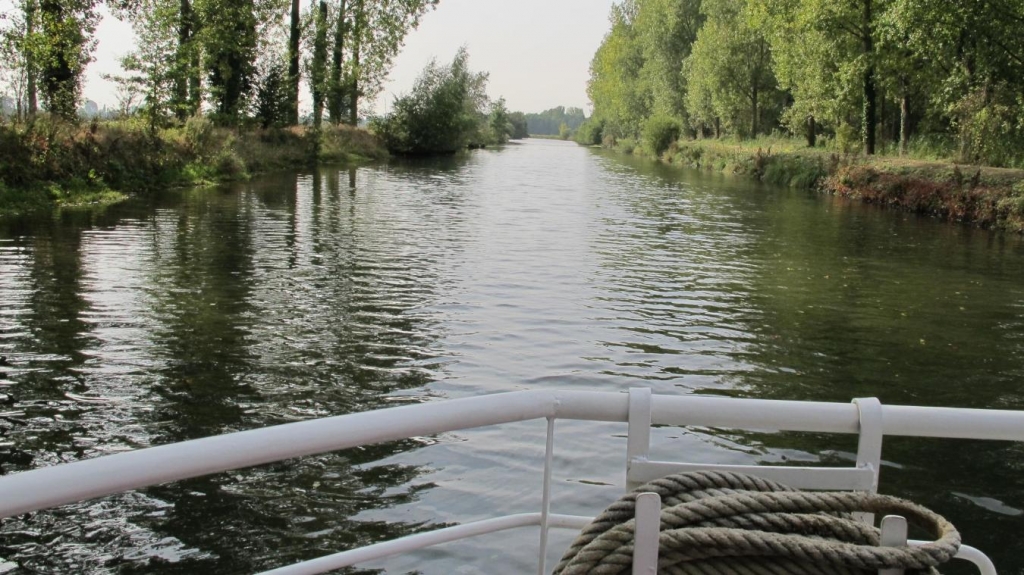 La Scarpe est navigable dans sa portion située entre Mortagne-du-Nord et Saint-Amand-les-Eaux. C'est après que ça se gâte ! (Photo extraite du site La Voix du Nord)