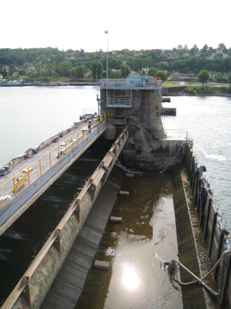 Barrage de Couzon-au-Mont-d'Or (Photo VNF/Yvan Hanriot)