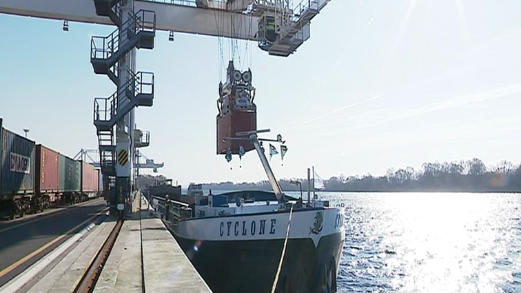 navette fluviale entre le port du Havre et Bonneuil (photo © France 3 Baie de Seine)