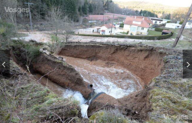 Rupture d'un syphon du canal d'alimentation du Lac de Bouzey. (Photo Jean-Charles Olé)