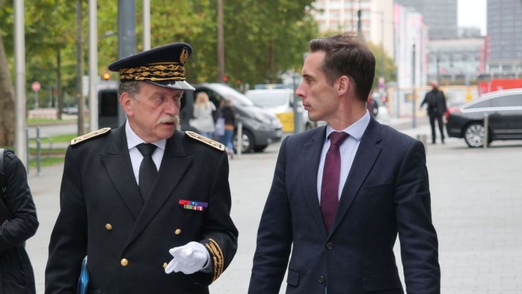 Le préfet du Nord Michel Lalande et le nouveau secrétaire d'État aux Transports Jean-Baptiste Djebbari  (Photo FEREDERIK GILTAY / FRANCE 3 NORD PAS-DE-CALAIS)