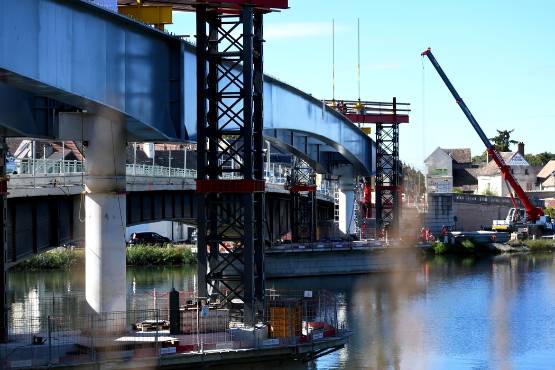 En septembre, l'un des deux tabliers a été démonté et reconstruit. (Photo d'archives Marion Boisjot)