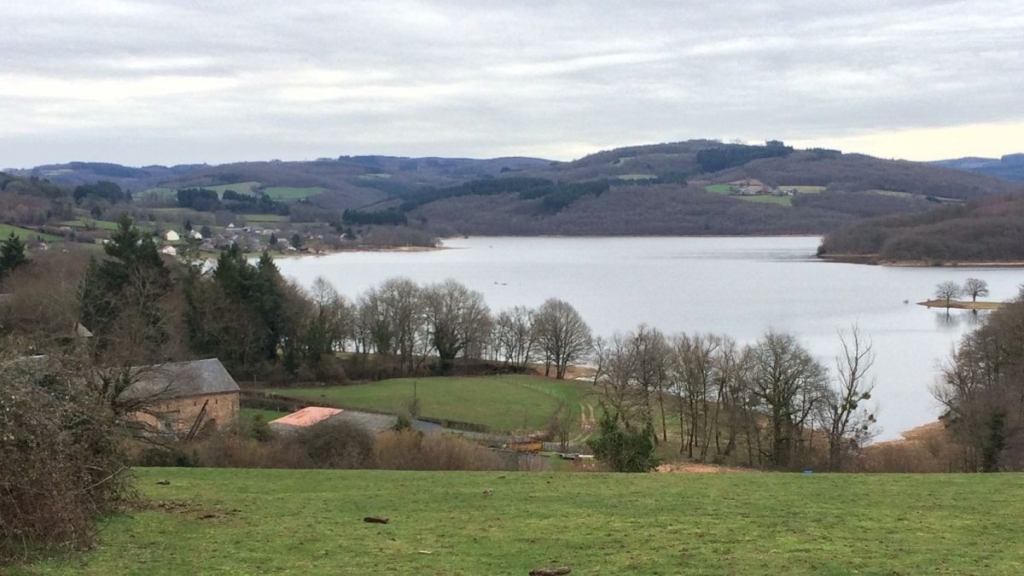 Le lac de Pannecière en janvier 2018. (Photo RC / France 3 Bourgogne)