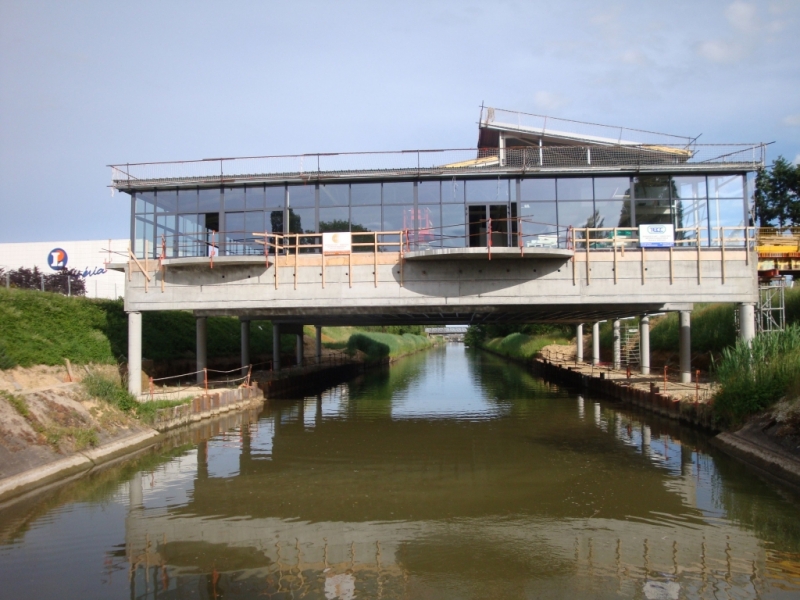 Le "Restocanal" du canal du Centre (Photo B. Chanal)