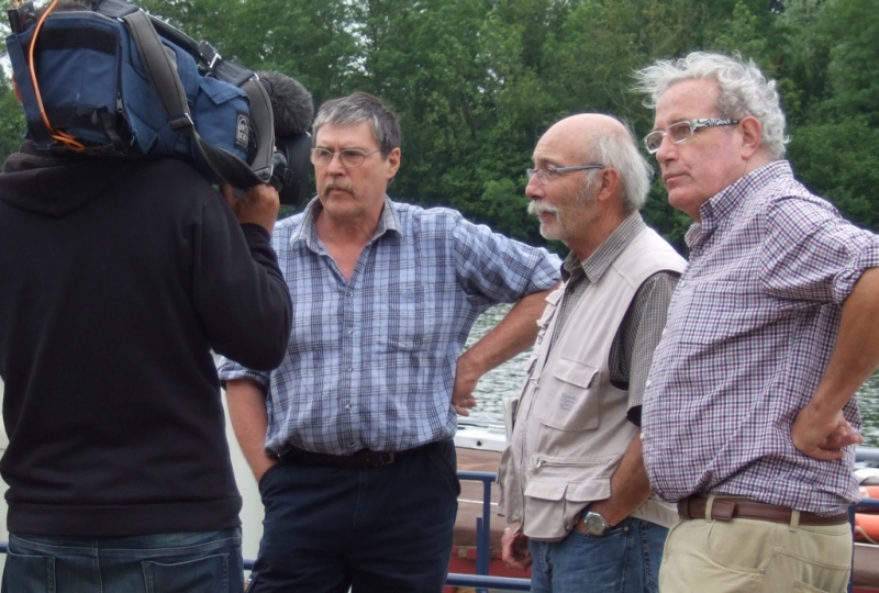 Tournage sur le Nivernais - de G à D, Jo Parfitt, Ph. Bénard, J. Rigothier (Photo C. Guipon) 